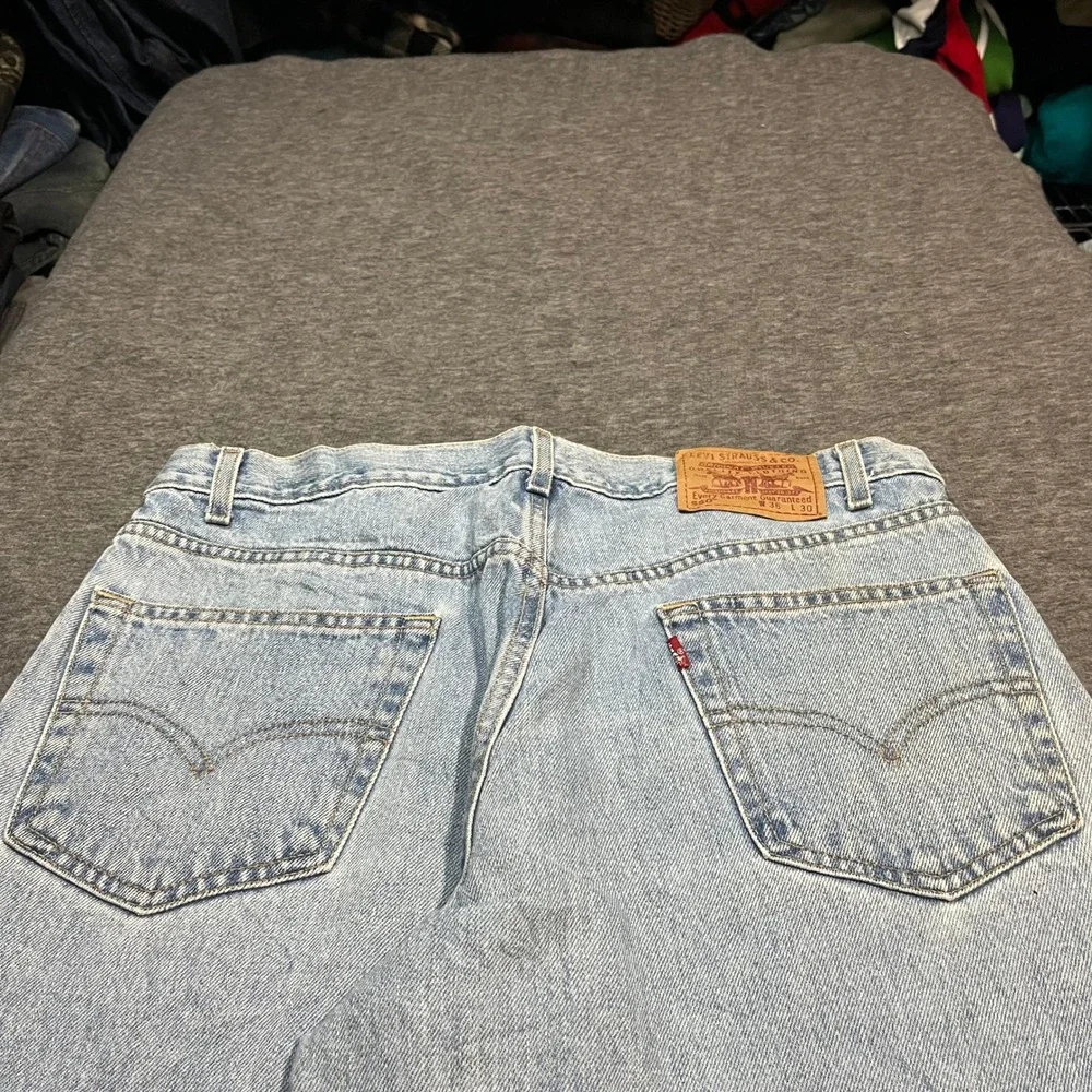 Levis 550 Relaxed Fit Tapered Leg Jeans Light Wash Denim W36 L30 Vintage 90s
